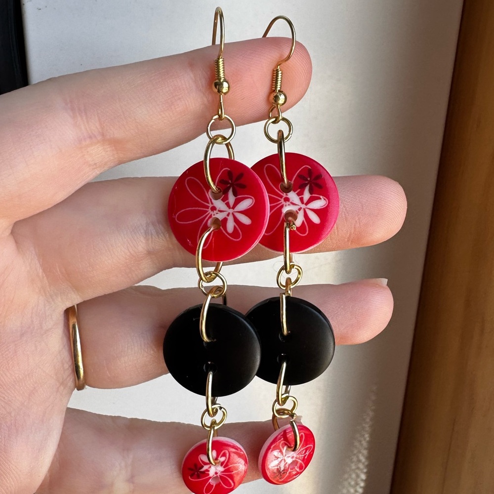 Handmade 2000s inspired red and black flower button earrings